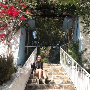 Meet your Posher, Sydney